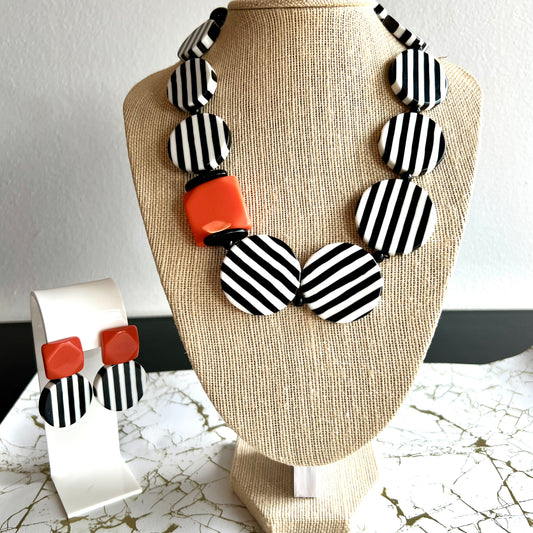 Fall in Orange Necklace Set