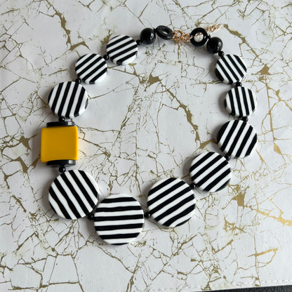 Fall in Yellow Necklace Set